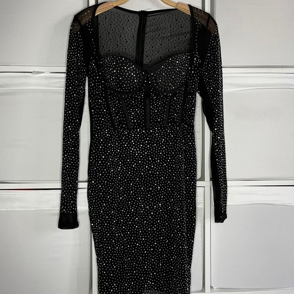 Bella Barnett black mini dress 

Hatty Diamond Corset Bodycon Dress - Black - Picture 4 of 7